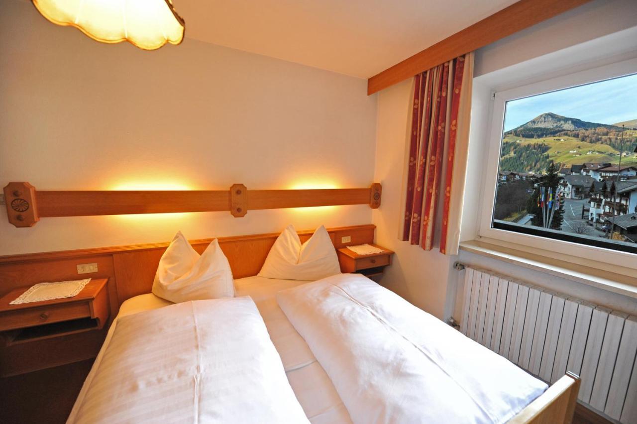 Apartments Jasmin Selva di Val Gardena Exterior foto