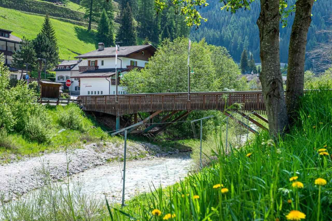 Apartments Jasmin Selva di Val Gardena Exterior foto